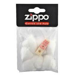 Vata do zapalovače Zippo - Originální náhradní vata do benzínových zapalovačů Zippo včetně těsnění. Balení obsahuje 7 ks vatové výplně a 1 ks plstěného těsnění do spodní části zapalovače.